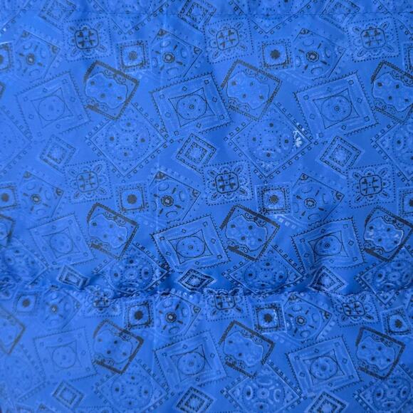 Vintage 70s/80s Blue Paisley Bandana Print Puffer Vest - Picture 6 of 8